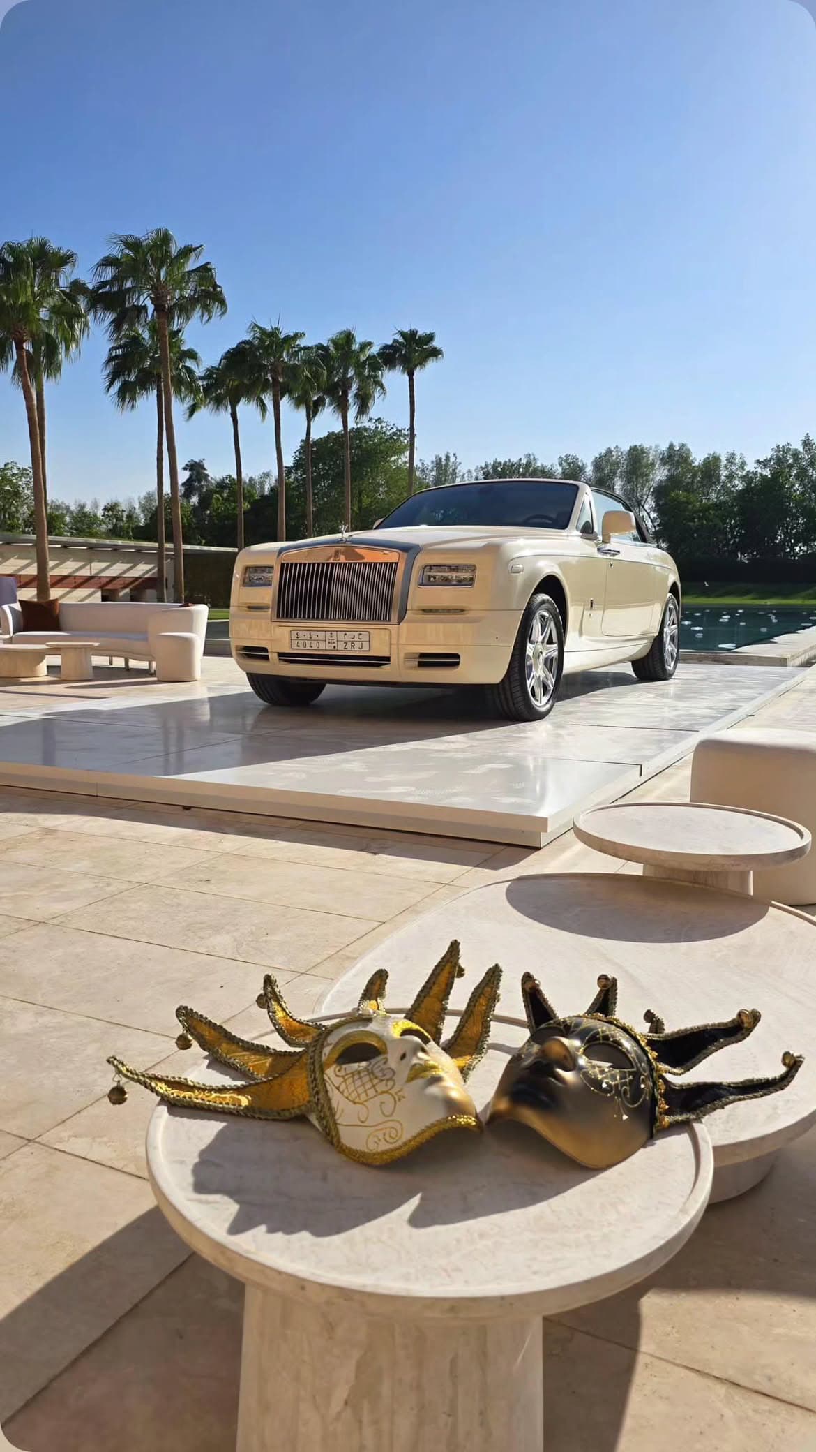 Rolls Royce — Phantom 100